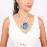 Nature Bijoux Collection Les Calanques Collier Calcedoine et Calcite avec grand Pendant